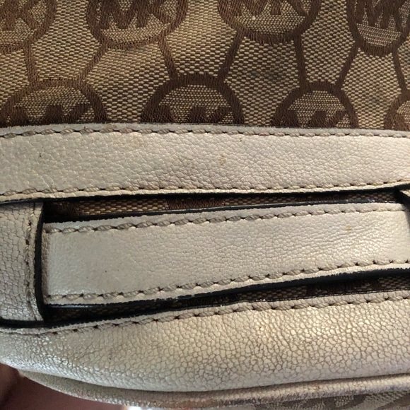 Michael Kors monogram canvas bag - Picture 8 of 10